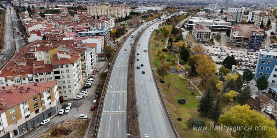 Çevre yolu trafik sorununu Hatipoğlu çözüme kavuşturuyor