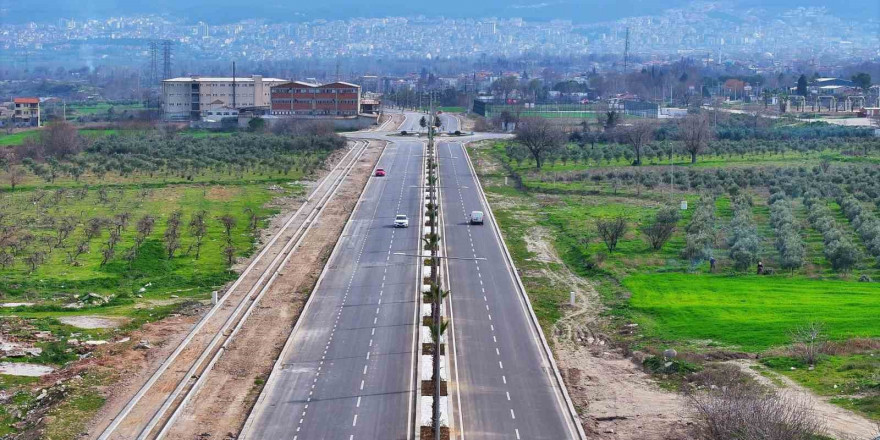 Çevre yolundan ilk geçişi Başkan Zolan Toog ile yaptı