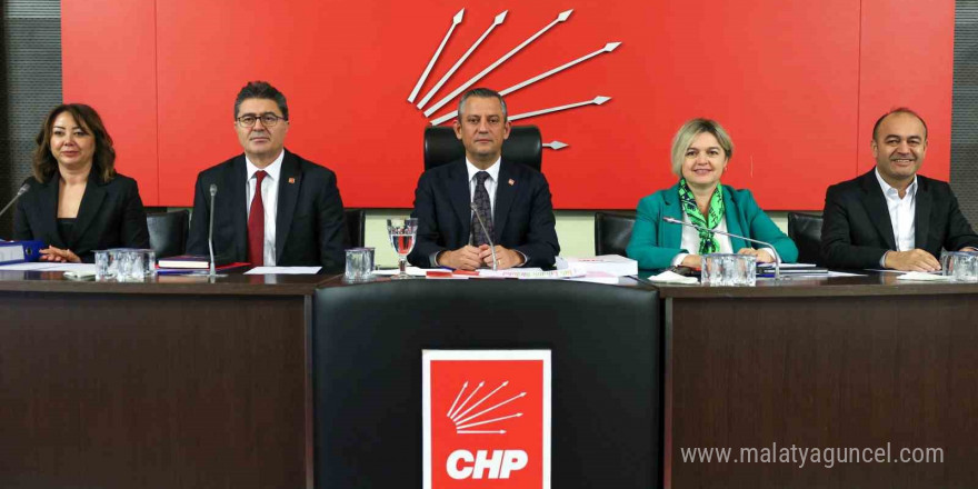 CHP Genel Başkanı Özel: “CHP iktidarda olsa Suriye göç sorununu nasıl yöneteceğini de biliyor”