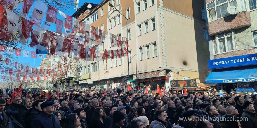 CHP Genel Başkanı Özel, Kars’ta partisinin il binasının açılış töreninde konuştu: