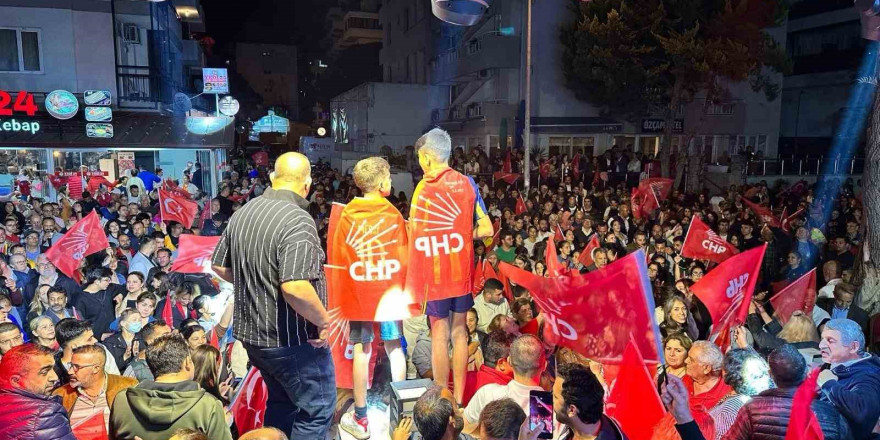 CHP Kuşadası İlçe Örgütü kutlamalara başladı