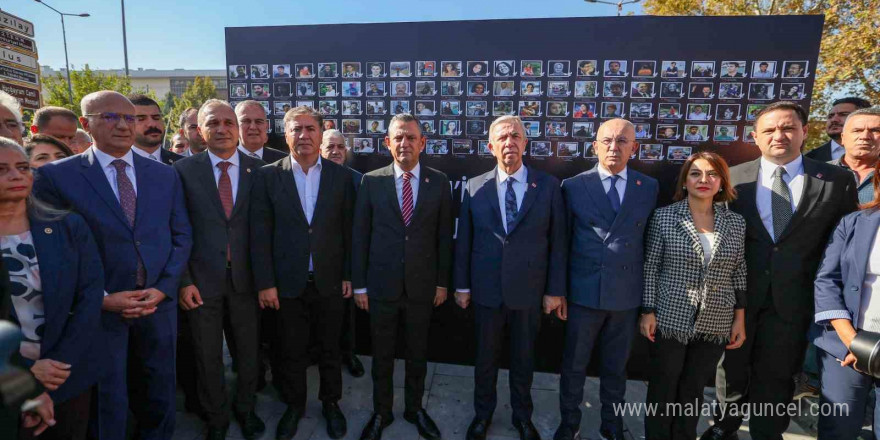 CHP lideri Özel, Ankara Garı’ndaki terör saldırısında ölenlerin anısına yapılan anıtın açılışına katıldı