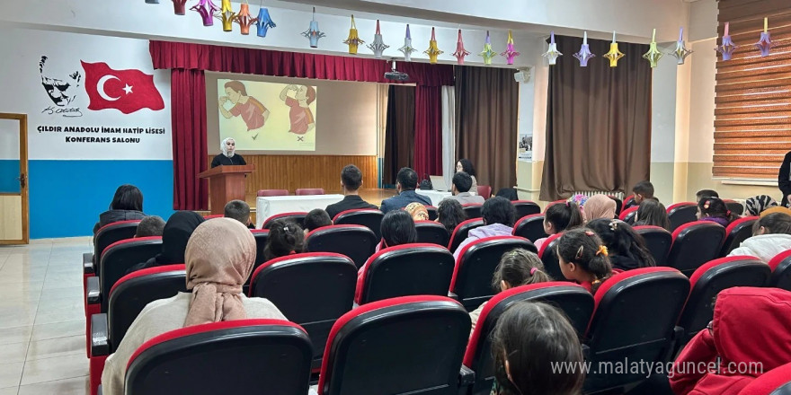 Çıldır Devlet Hastanesi’nden öğrencilere sağlık eğitimi