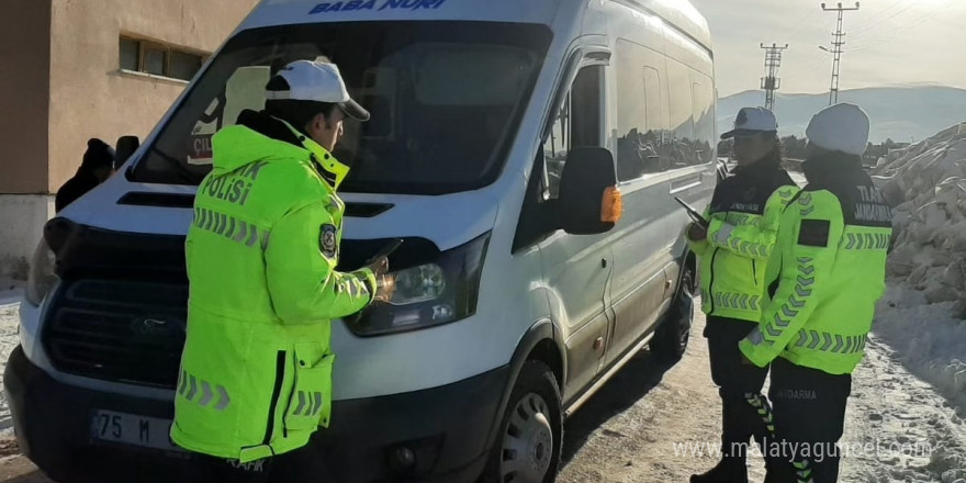 Çıldır’da öğrenci servisleri denetlendi