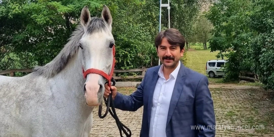 Ciritte birinci lige yükselen Bayburt Atlı Spor Kulübü Başkanı Köprücü güven tazeledi