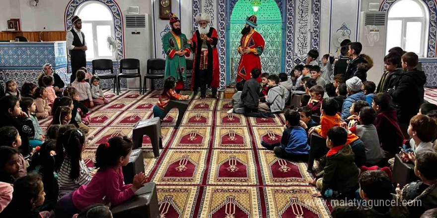 Çocukların camiye alışmasını sağlamak için çeşitli etkinlikler düzenlendi