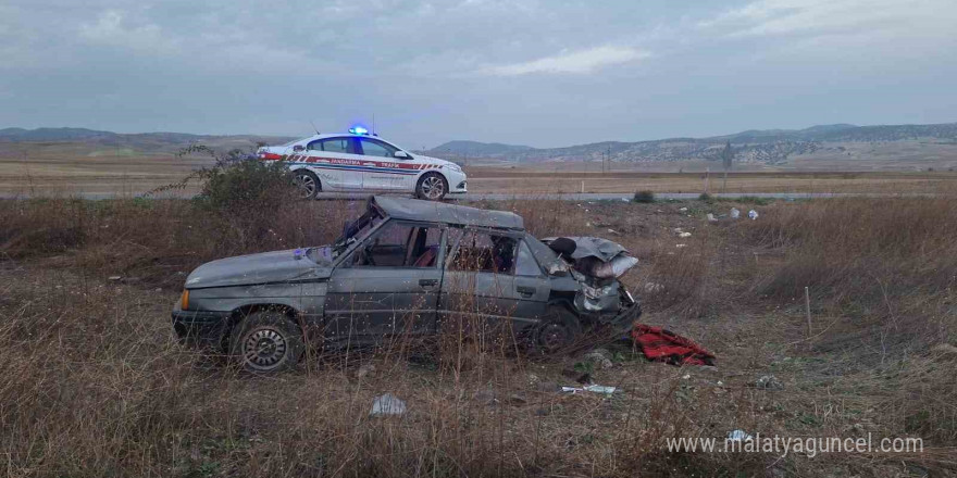 Çorum’da otomobil devrildi: 1 ölü, 5 yaralı