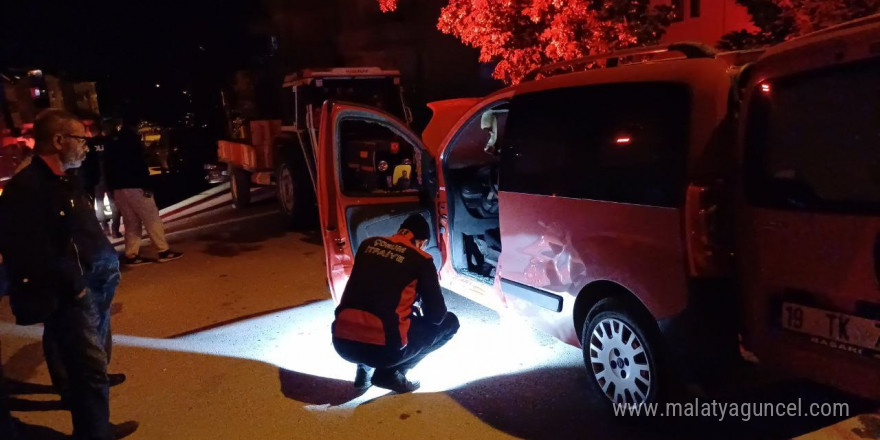 Çorum’da park halindeki araç kundaklandı