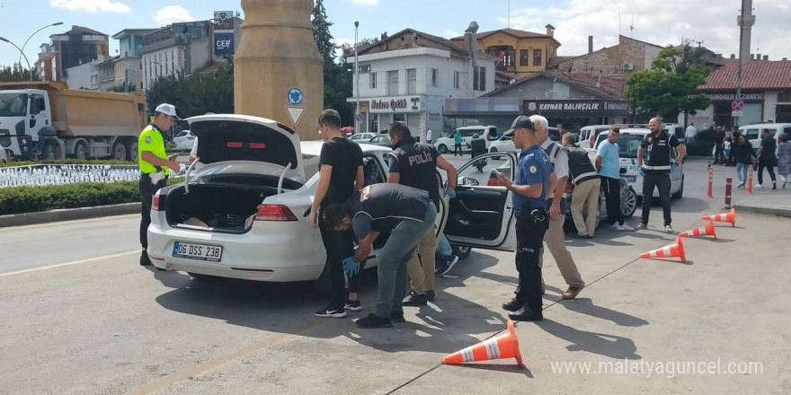 Çorum’da polisin şok uygulamalarında aranan 6 kişi yakalandı