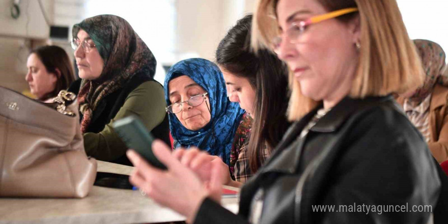 Çukurovalı üreten kadınlara dijital pazarlama eğitimi