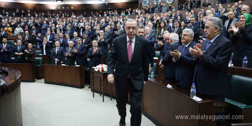 Cumhurbaşkanı Erdoğan: “Biz de Halep’te, Şam’da, Hama’da, Humus’ta, Dera’da, Münbiç’te özgür Suriye bayrağıyla ay yıldızlı bayrağımızı yan yana gördükçe şad oluyoruz”