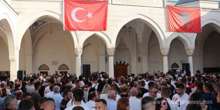 Cumhurbaşkanı Erdoğan ile Arnavutluk Başbakanı Rama, Namazgah Camii’ni ibadete açtı