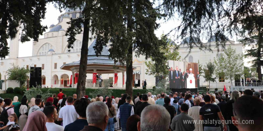 Cumhurbaşkanı Erdoğan ile Arnavutluk Başbakanı Rama, Namazgah Camii’ni ibadete açtı