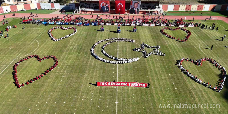 Cumhuriyet Bayramı Gümüşhane’de coşkuyla kutlandı