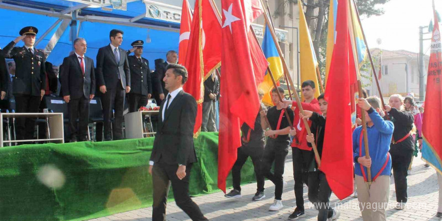 Cumhuriyet Bayramı Manyas’ta törenlerle kutlandı