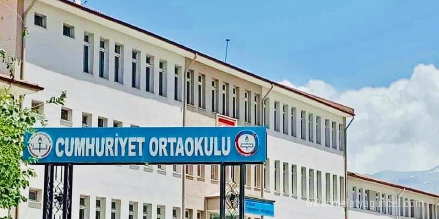 Cumhuriyet Ortaokulu öğretmenlerinden Derin vefat etti