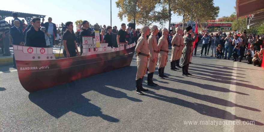 Cumhuriyet’in 101. yılı kutlamalarında Jandarma ve polis gösterileri nefes kesti