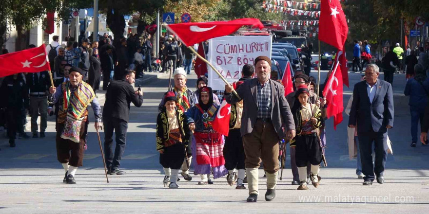 Cumhuriyet’in 101’inci yılı Burdur’da coşkuyla kutlandı