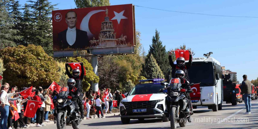 Cumhuriyetin 101’inci yılı Eskişehir’de coşkuyla kutlandı