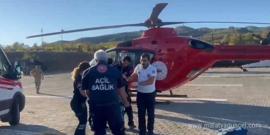 Dağda düşerek ayağı kırılan kadın, hava ambulansı ile hastaneye kaldırıldı