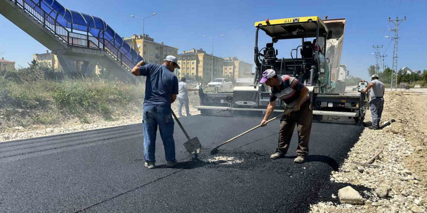 Dağkent’te yan yol yenileniyor