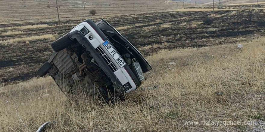 Darende yolculuğu kazayla bitti, 2’si çocuk 4 yaralı