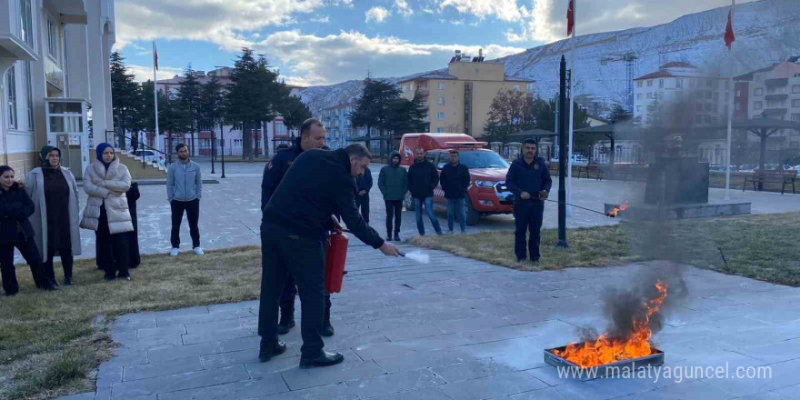 Darende’de yangın söndürme tatbikatı