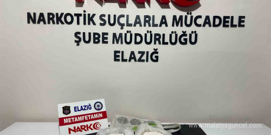 Dedektör köpek kokladı, araçta uyuşturucu çıktı