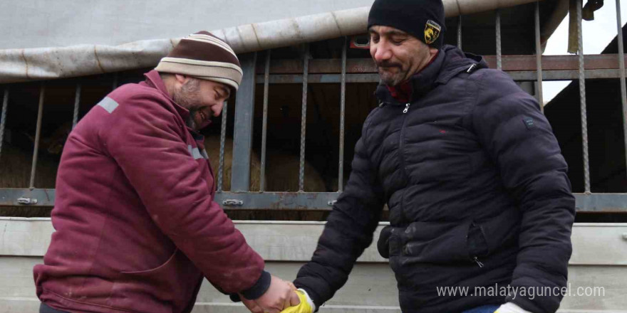 Dedesinden babasına, ondan da kendine miras kalan mesleği 15 yıldır devam ettiriyor