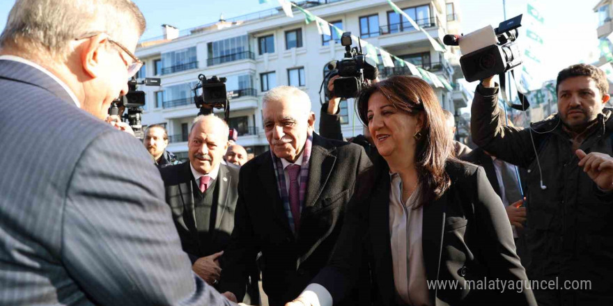 DEM Parti İmralı Heyeti, Ahmet Davutoğlu ile görüştü