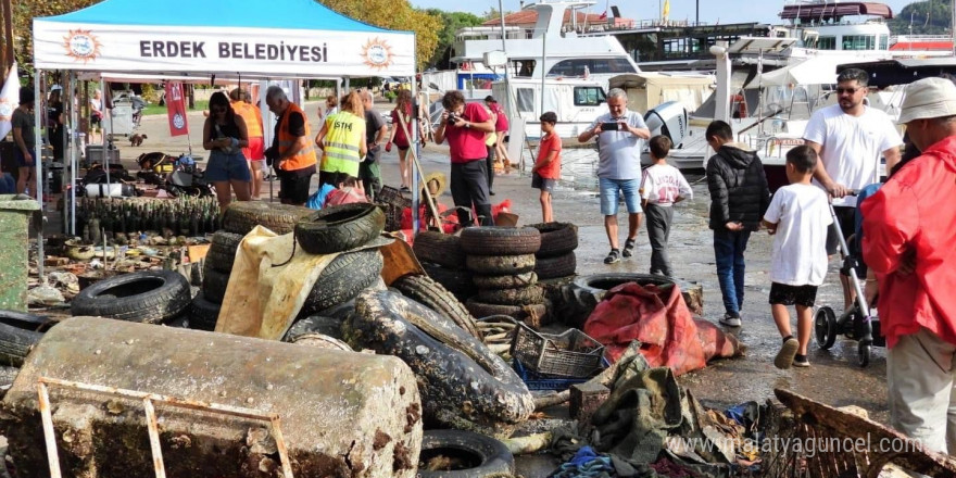 Denizden çıkan lastikler, tamircide bile yok