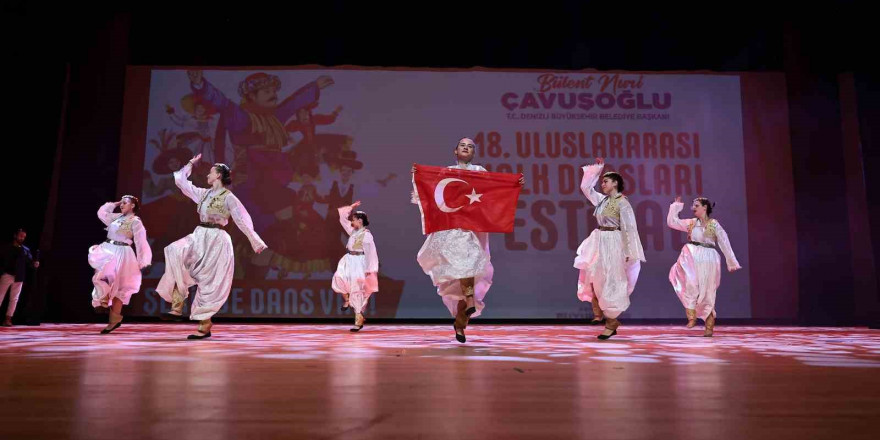 Denizli 18. Uluslararası Halk Dansları Festivali sona erdi