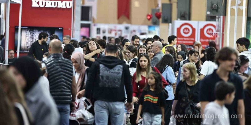 Denizli Büyükşehir Belediyesi 7. Kitap Fuarı sona erdi