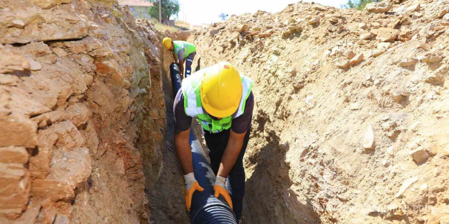 Denizli Büyükşehir DESKİ bin 100 metrelik yeni kanalizasyon hattı inşa etti