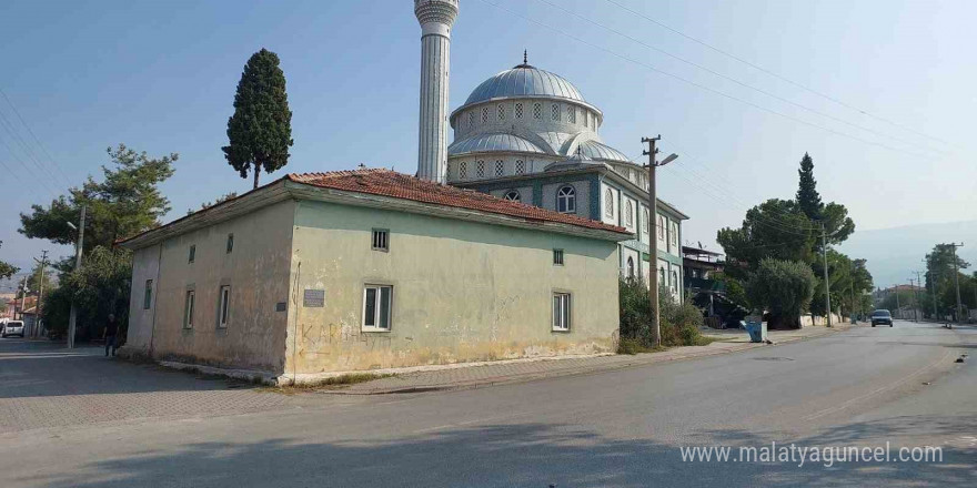 Denizli Büyükşehir, tarihi Akköy Yukarı Cami’yi yeniden ayağa kaldıracak