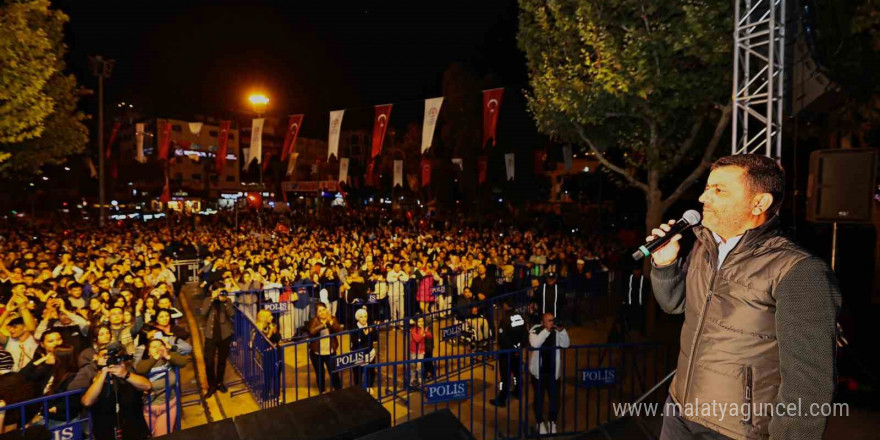 Denizli halkı unutulmaz bir bayram yaşıyor