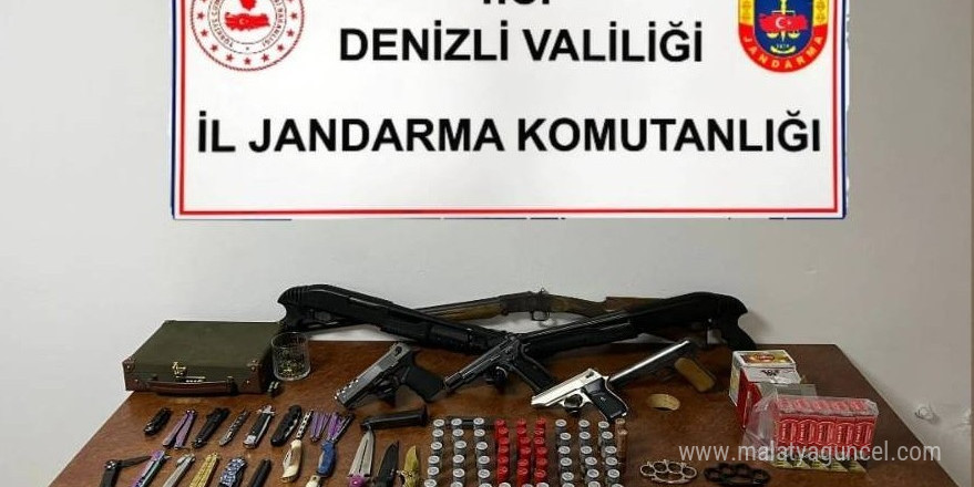 Denizli jandarması silah kaçakçılarını cephanelikle yakaladı