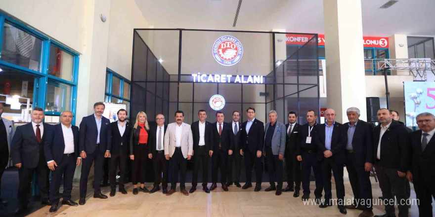 Denizli’de açılan tekstil fuarına yurtdışı dahil 60 firma stant açtı