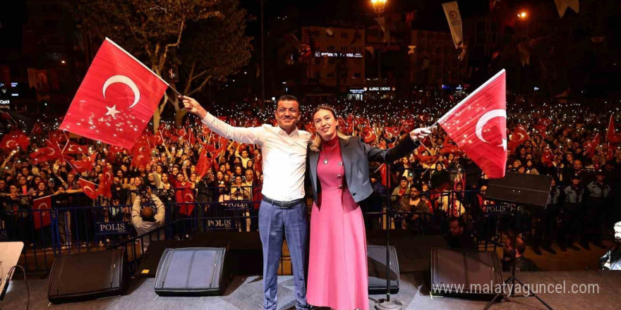 Denizli’de Cumhuriyetin sevinç ve coşkusu doyasıya yaşandı