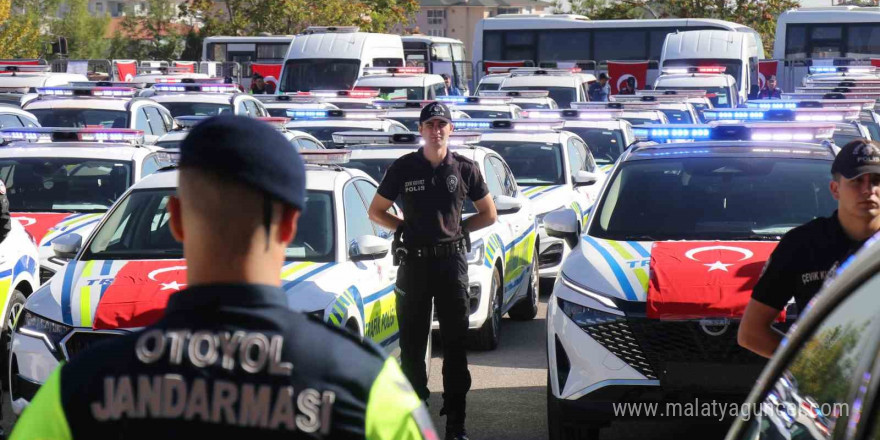 Denizli’de jandarma ve polisin 141 yeni aracı hizmete alındı