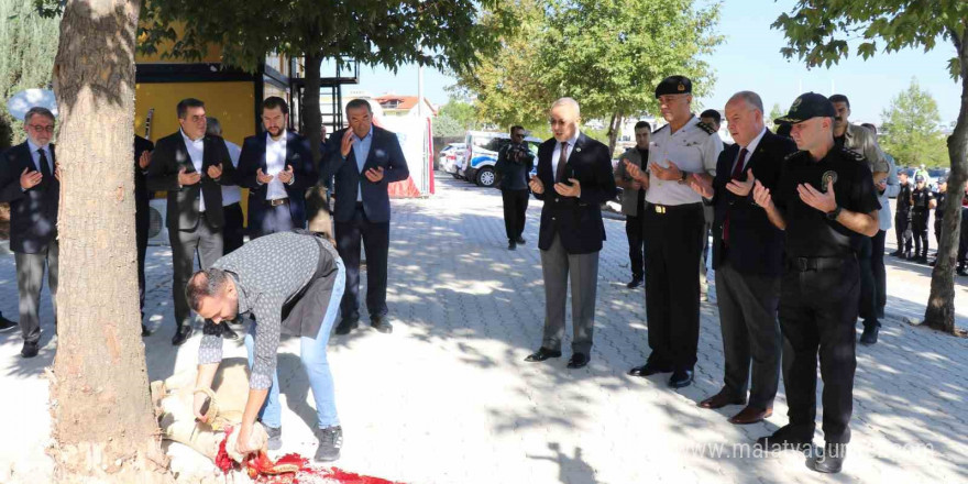 Denizli’de jandarma ve polisin 141 yeni aracı hizmete alındı