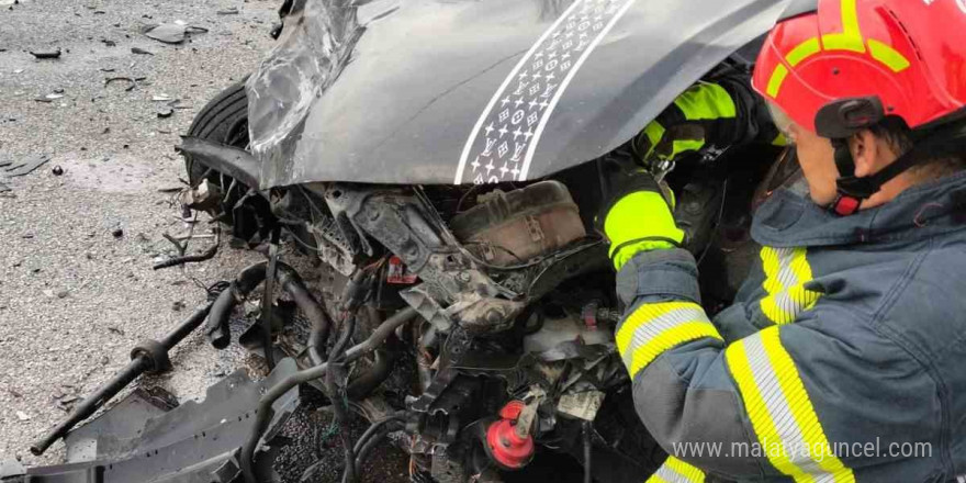 Denizli’de zincirleme trafik kazasında 3 kişi yaralandı