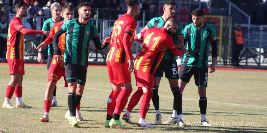 Denizlispor galibiyet hasretine deplasmanda son verdi