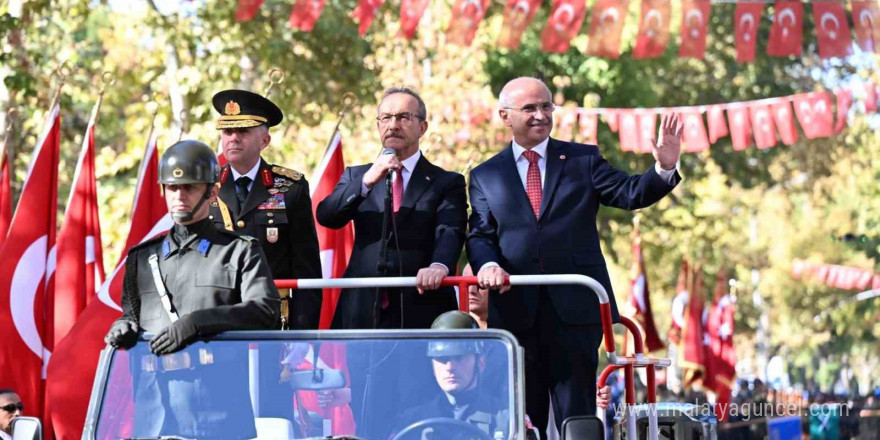 Deprem bölgesi Malatya’da 29 Ekim Cumhuriyet Bayramı Coşkusu