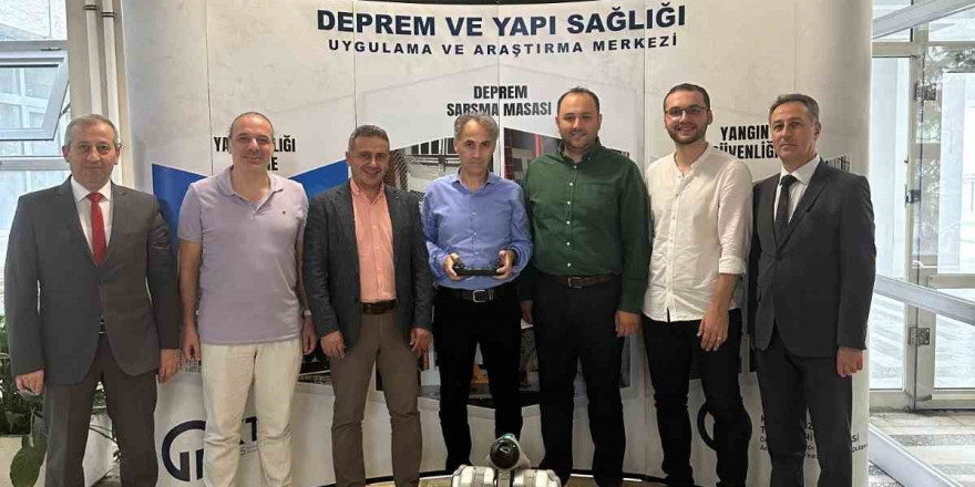 Deprem sonrası hasar tespitini robotik köpek ve yapay zekâ kullanarak yapacaklar