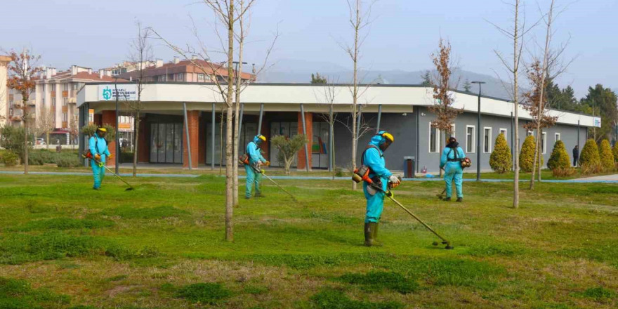 Derince Millet Bahçesi’nde temizlik