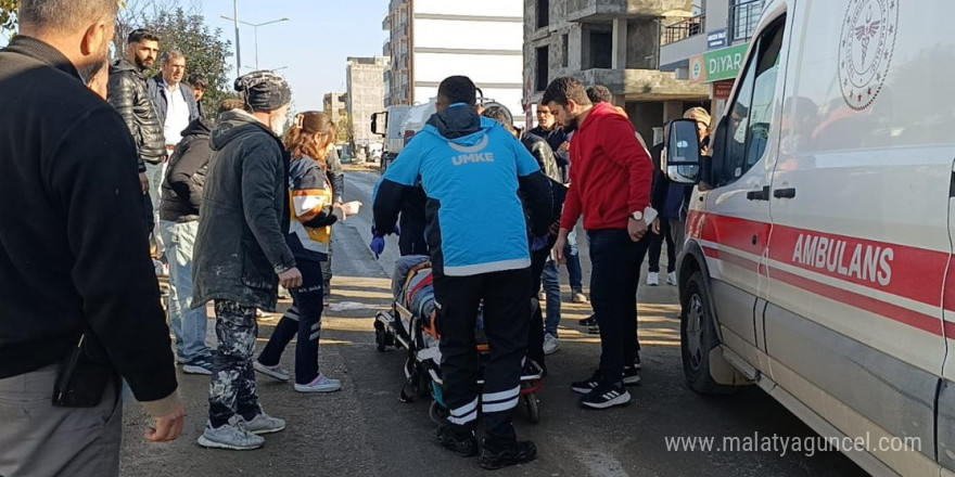 Devrilen motosikletin sürücüsü yaralandı