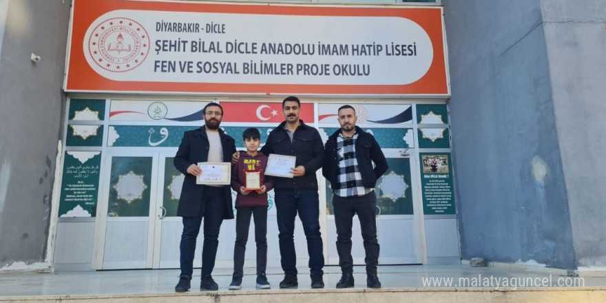 Dicleli öğrenci, ezan okuma yarışmasında Diyarbakır 1’incisi oldu