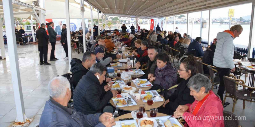 Didim’de özel bireyle kahvaltıda buluştu