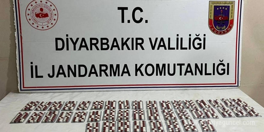 Diyarbakır’da 584 adet uyuşturucu hapla yakalanan zanlı tutuklandı